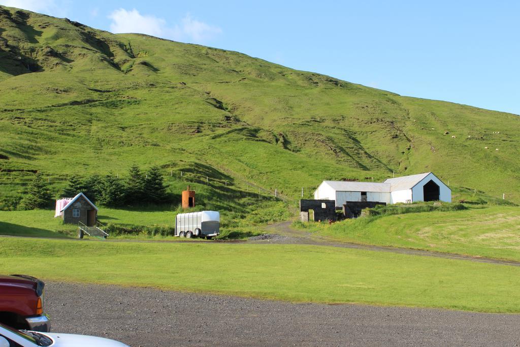 Skammidalur Guesthouse فيك المظهر الخارجي الصورة